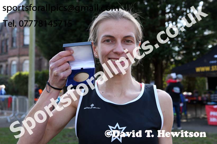 Senior womens Northern 6 Stage Road Relay Champs., Birkenhead Park. Photo: David T. Hewitson/Sports for All Pics